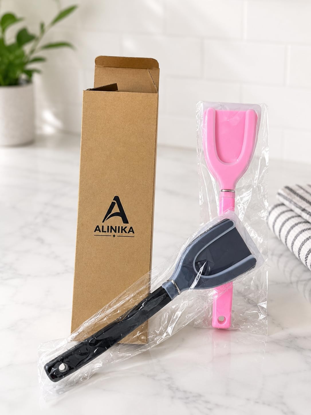 Egg Flipper Spatula Tongs, 2-in-1 Grip & Flip Kitchen Tongs, Non-Stick Silicone Spatula for Eggs, Pancakes, Fish, Omelets & Burgers, Heat Resistant Cooking Utensils, Set of 2