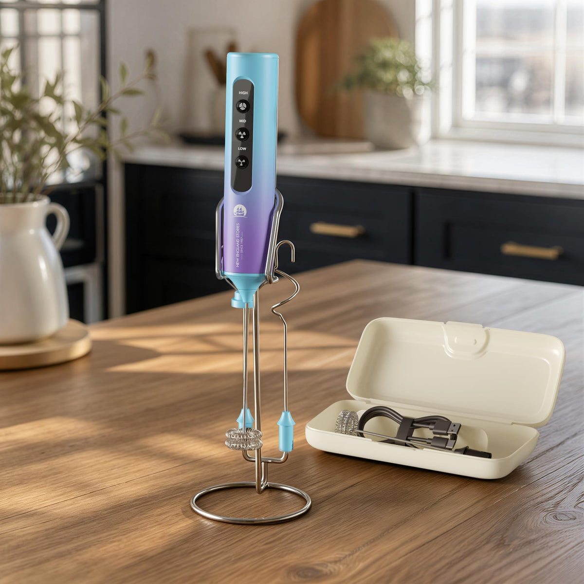 Rechargeable Milk Frother with Stand, 4 Interchangeable Whisks & Travel Case – Handheld Mixer for Lattes, Matcha, Hot Chocolate, Eggs & Protein Shakes